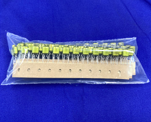 ポリエステルフィルムコンデンサ 50V 0.12μF±10% (100個入) ■限定特価品■