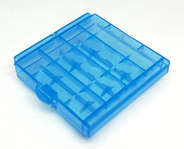 単3形×4本用 バッテリー収納ケース 青