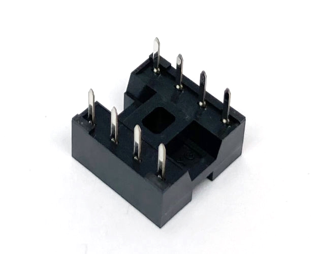 JAE ICソケット 板バネ 8P 300mil (10個入) ■限定特価品■