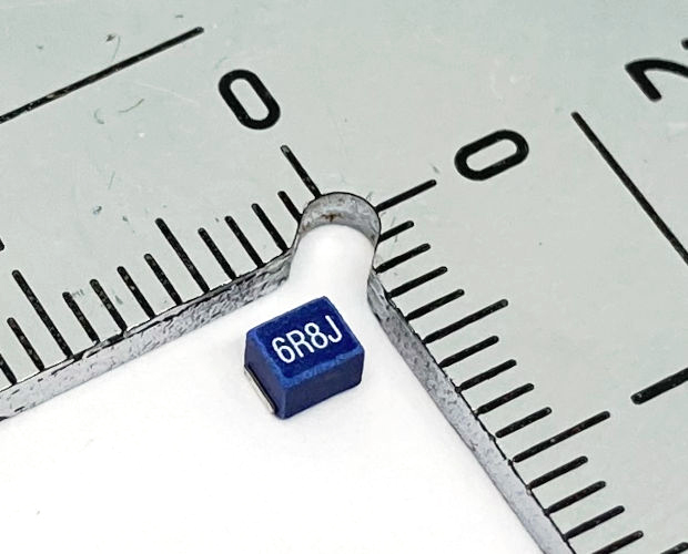 チップインダクタ 3225サイズ 6.8μH 1.8Ω 180mA (100個入) ■限定特価品■